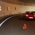prometna ilijina glavica auto na krov 150416 19