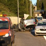 prometna ilijina glavica auto na krov 150416 2