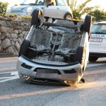 prometna ilijina glavica auto na krov 150416 21