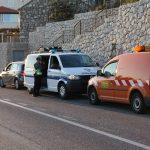 prometna ilijina glavica auto na krov 150416 26