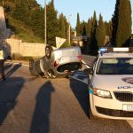 prometna ilijina glavica auto na krov 150416 4