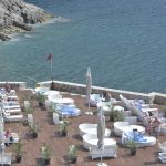 rixos crvena zastaava001