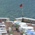 rixos crvena zastaava002