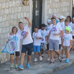 FOTO Milenijskom fotografijom mali tenisači pozdravili su Dubrovnik 1 dud bowl tenis milenijska foto