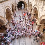 FOTO Milenijskom fotografijom mali tenisači pozdravili su Dubrovnik 11 dud bowl tenis milenijska foto10
