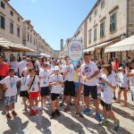 FOTO Milenijskom fotografijom mali tenisači pozdravili su Dubrovnik 10 dud bowl tenis milenijska foto9