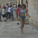 guzva turisti kisa339