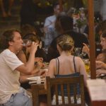 FOTOGALERIJA Najljepši je noćni đir 1 spica stolovi011