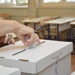 IZBORI 2016. Muratti, Putica i Kristić glasovali u OŠ Marin Držić 7 izbori glasovanje007