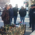 policija oruzje petarde 2