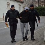 palez privodenje policija 8