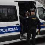 palez privodjenje policija 8