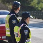 AKCIJA 'MIR I DOBRO' Koga je 'policajac' Franković pokudio, a koga nagradio? 20 policija akcija patrola 4