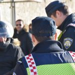 AKCIJA 'MIR I DOBRO' Koga je 'policajac' Franković pokudio, a koga nagradio? 16 policija akcija patrola 9