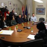 Dobitnici 'Suncokreta ruralnog turizma' kod župana 1 250118 suncokret ruralnog turizma 3