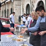 FOTOGALERIJA Tko je sve na Stradunu uživao u slasnim kamenicama? 9 24032018 festa od kamenica stradun 10