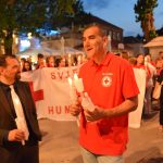 crveni kriz svjetlo za humanost02