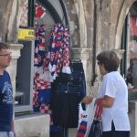 15072018 navijaci kockice dresovi djir 2