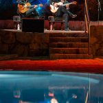 KATONA TWINS Zvuk gitare uz more, čašu vina i svjetlo svijeća 3 VALA KATONA TWINS 1