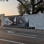 NE, OVO NIJE NA SRĐU Mural s motivima Domovinskog rata na zidu Stadiona Lapad 1 Grafiti Stadion Lapad 1