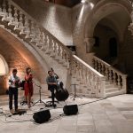 FOTOGALERIJA Maja Grgić i Bow vs Plectrum jazzom začarali Knežev dvor 5 maja grgic pozno ljeto05