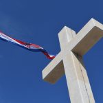 srdj polaganje vijenci kriz zastava003