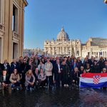 vatikan bracni parovi 3