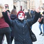 valcer pod maskama11