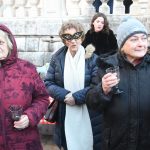 valcer pod maskama15