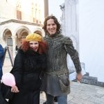valcer pod maskama25