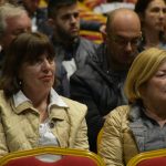 6. FORUM OBITELJSKOG SMJEŠTAJA Pripreme za nadolazeću sezonu u punom jeku 4 6 forum iznajmljivaca 27