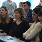 'GDJE JE NESTAO ČOVJEK? Kako političar, psihologinja, svećenik i poduzetnik vide sukob generacija? 40 Gdje je nestao covjek 103