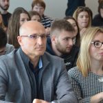 'GDJE JE NESTAO ČOVJEK? Kako političar, psihologinja, svećenik i poduzetnik vide sukob generacija? 8 Gdje je nestao covjek 32