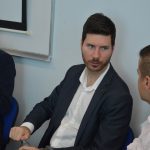 'GDJE JE NESTAO ČOVJEK? Kako političar, psihologinja, svećenik i poduzetnik vide sukob generacija? 9 Gdje je nestao covjek 34