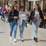 FOTOGALERIJA/POPODNE STRADUNOM Sunčano, ugodne temperature i uvijek popularne gužve 48 Guzva Stradun 24.4.2019 112