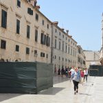 FOTOGALERIJA/POPODNE STRADUNOM Sunčano, ugodne temperature i uvijek popularne gužve 6 Guzva Stradun 24.4.2019 13