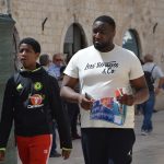 FOTOGALERIJA/POPODNE STRADUNOM Sunčano, ugodne temperature i uvijek popularne gužve 7 Guzva Stradun 24.4.2019 15