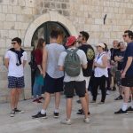 FOTOGALERIJA/POPODNE STRADUNOM Sunčano, ugodne temperature i uvijek popularne gužve 12 Guzva Stradun 24.4.2019 27