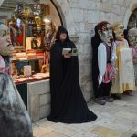 FOTO/JEDNA SASVIM NEOBIČNA ŠETNJA Dramska đirata upotpunila je Noć knjige 40 Noc knjige setnja 129