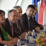 008 20190606 162951juncker junker zracna luka