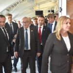 020 20190606 162954juncker junker zracna luka