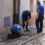 Vodovod izvadio 2,5 kubika masnoće iz kanala u Ulici Vara 2 Vara 1