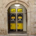 Je li ovo rješenje za bankomate? 2 bankomati auro domus ulica od puca 3