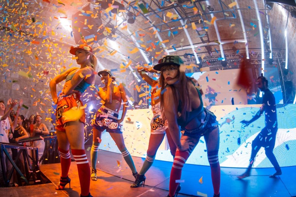 VEČERAS U REVELINU Hip hop zabava uz plesni show atraktivnih plesačica