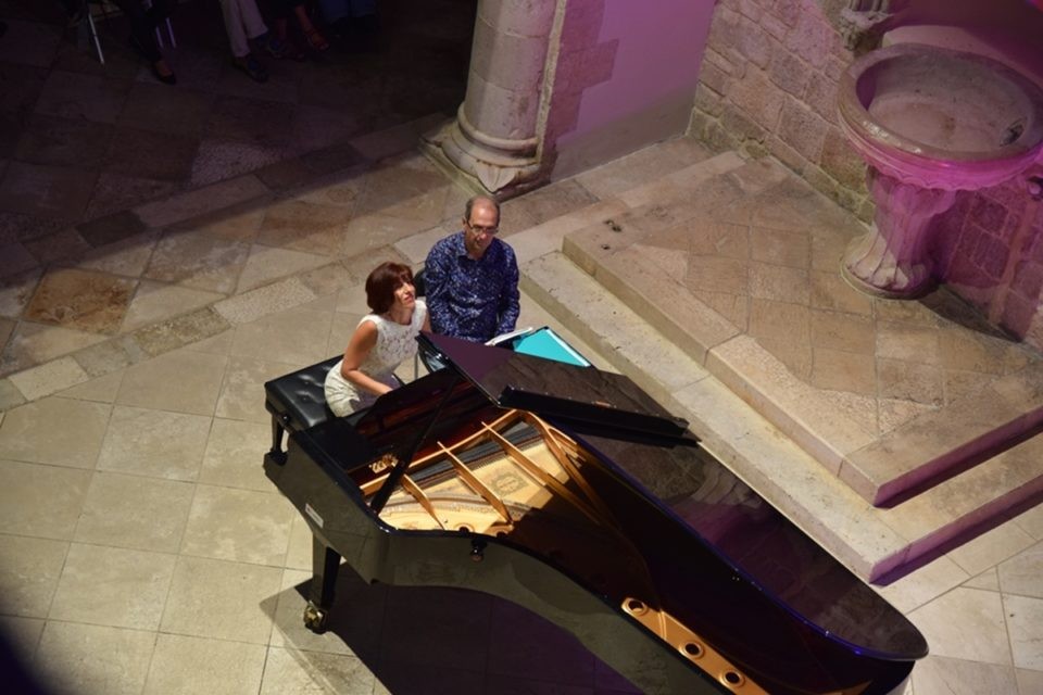 ZAVRŠENO POZNO LJETO Naira Asatrian održala tradicionalni koncert za OB Dubrovnik