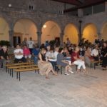 Stojan knjiga Ombla Rozat 33