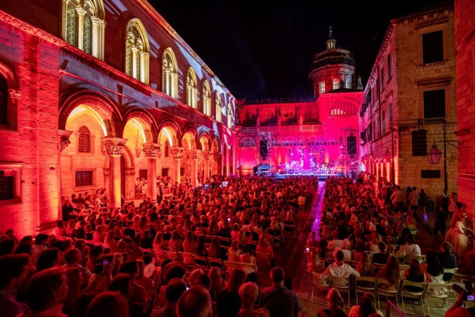 NAKON TOM JONESA I IL VOLA U Dubrovnik stiže Andrea Bocelli
