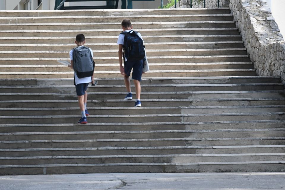 skola ucenici djaci018