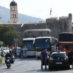 spica turisti pile autobus004