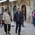 ĐIR IZMEĐU KIŠNIH KAPI Oblaci nad punim Stradunom 7 Stradun spica 11